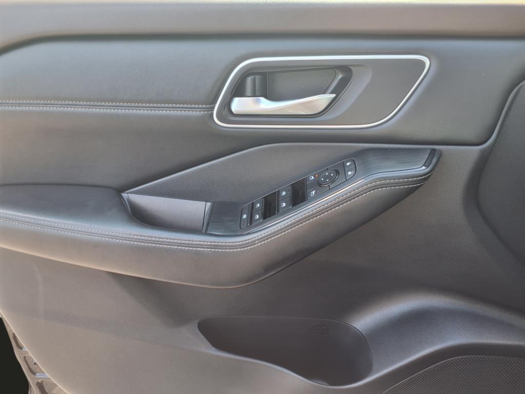 used 2021 Nissan Rogue car, priced at $21,163