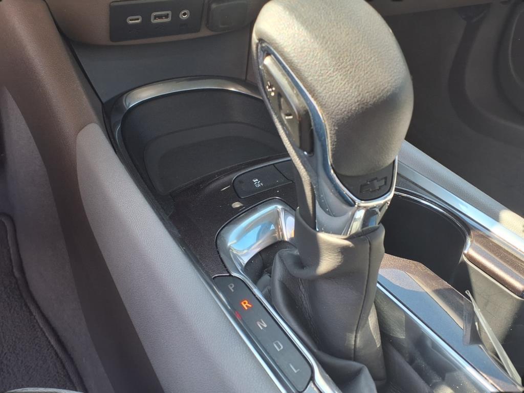 used 2021 Chevrolet Malibu car, priced at $15,391