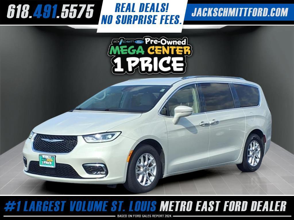 used 2021 Chrysler Pacifica car, priced at $23,269