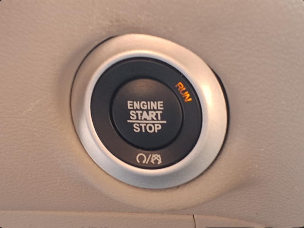 used 2021 Chrysler Pacifica car, priced at $23,269