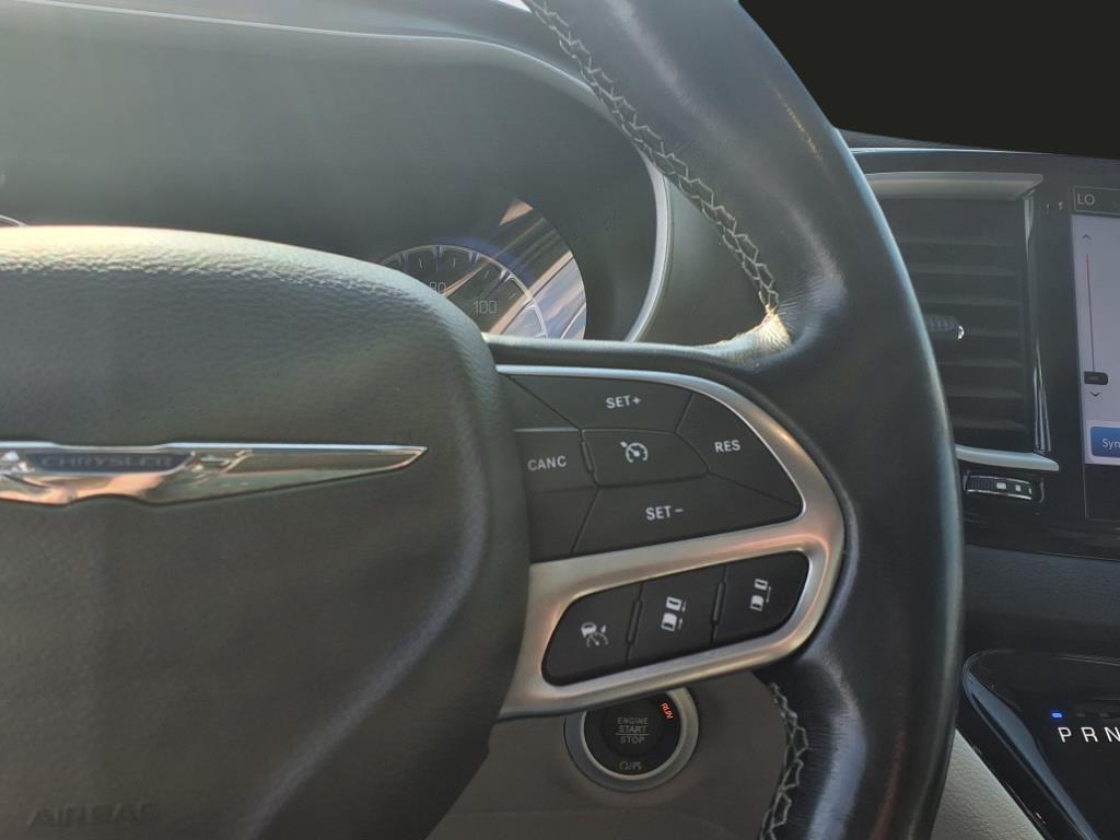 used 2021 Chrysler Pacifica car, priced at $23,269