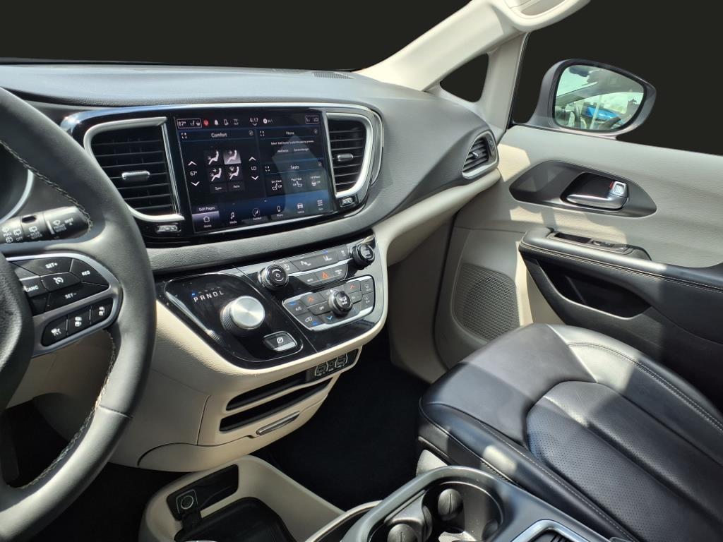 used 2023 Chrysler Pacifica car, priced at $22,942