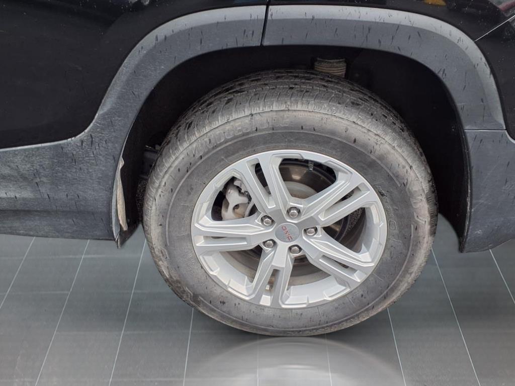used 2024 GMC Terrain car, priced at $25,653