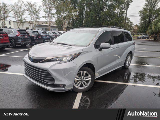 used 2022 Toyota Sienna car, priced at $46,867