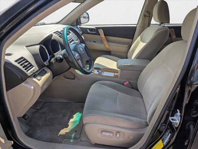 used 2008 Toyota Highlander Hybrid car, priced at $9,355