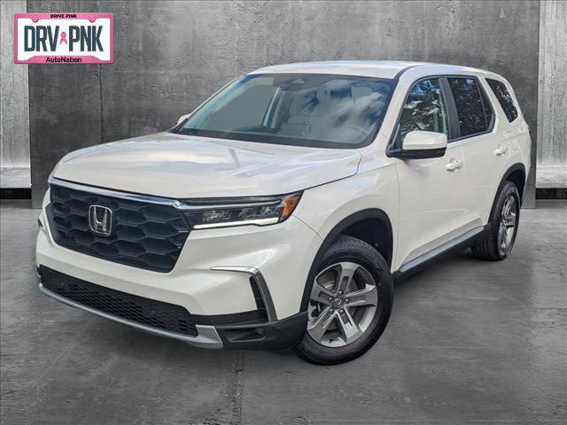 new 2025 Honda Pilot car, priced at $45,350