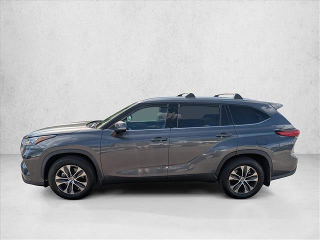 used 2020 Toyota Highlander car, priced at $27,476
