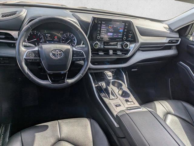used 2020 Toyota Highlander car, priced at $27,476