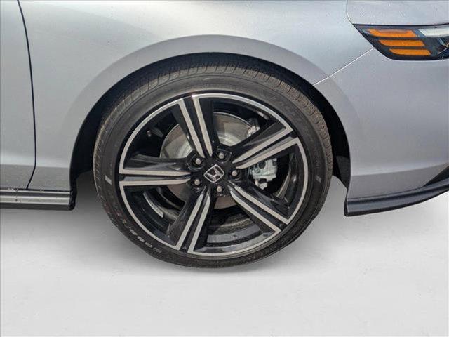 new 2025 Honda Accord Hybrid car, priced at $33,223