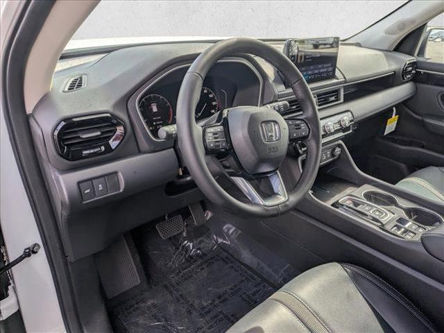 new 2025 Honda Pilot car, priced at $45,195