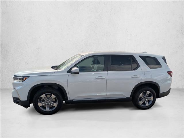 new 2025 Honda Pilot car, priced at $45,195