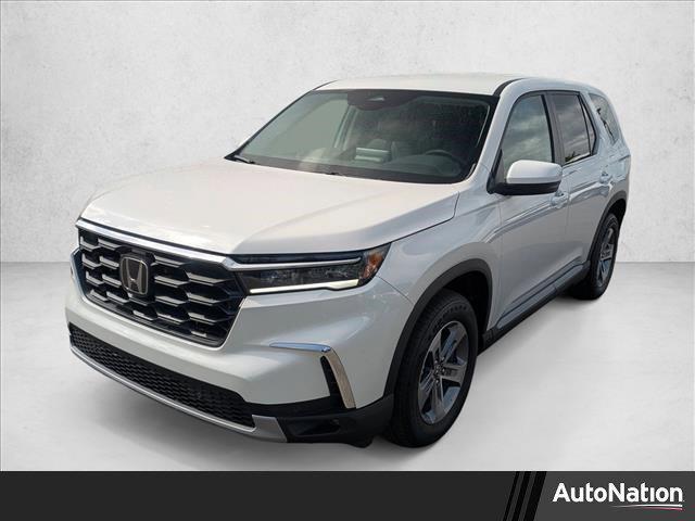 new 2025 Honda Pilot car, priced at $45,195