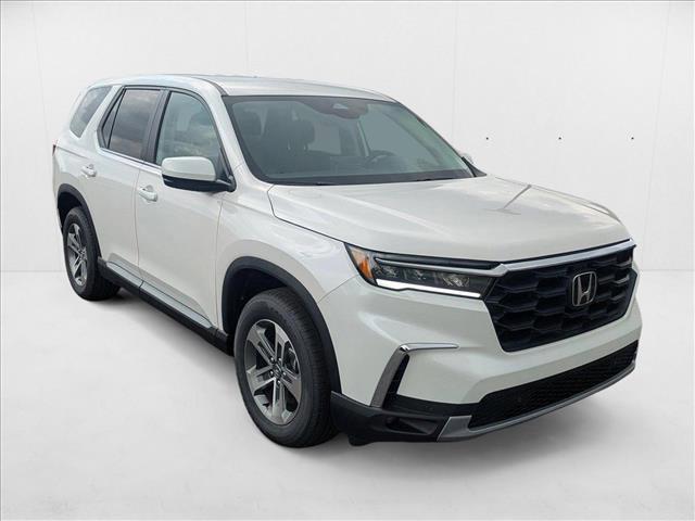 new 2025 Honda Pilot car, priced at $45,150