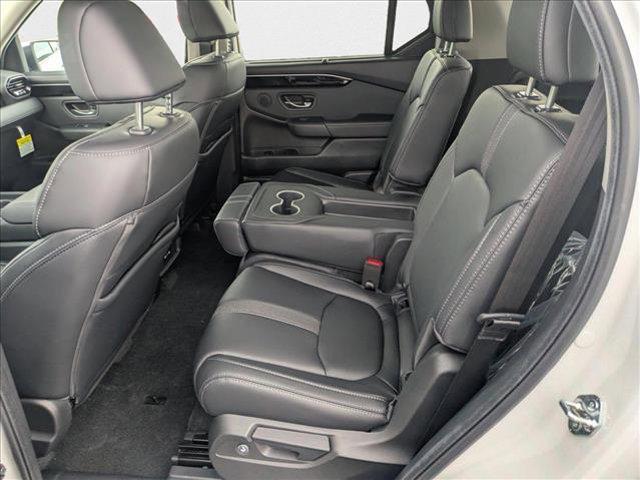 new 2025 Honda Pilot car, priced at $45,150
