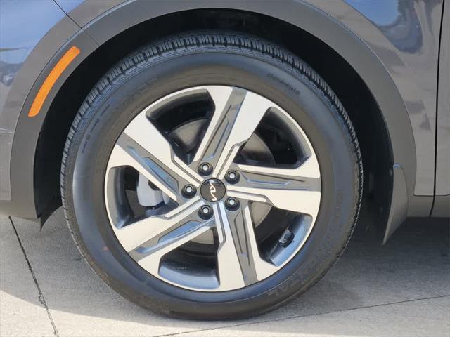 used 2023 Kia Sorento Plug-In Hybrid car, priced at $43,598