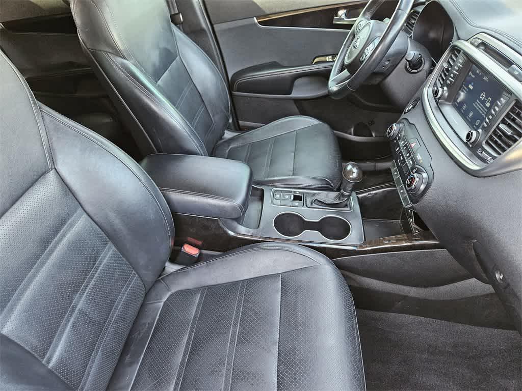 used 2018 Kia Sorento car, priced at $12,748