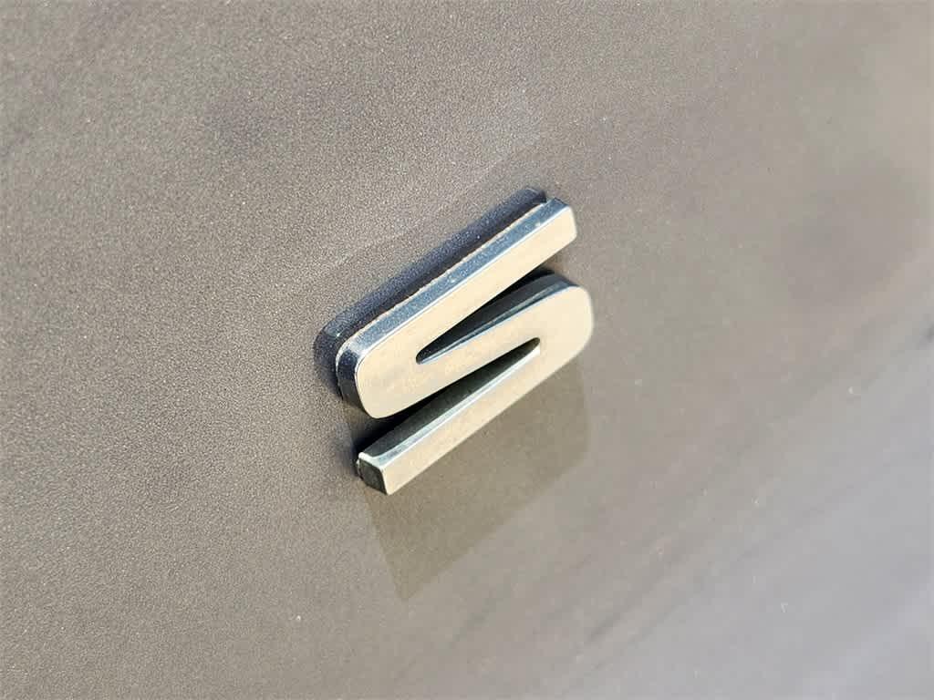 used 2021 Kia Sorento car, priced at $22,398