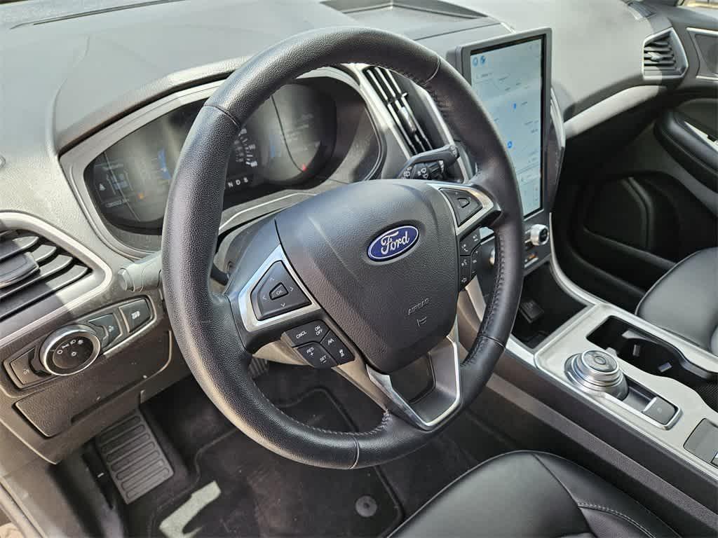 used 2023 Ford Edge car, priced at $22,000