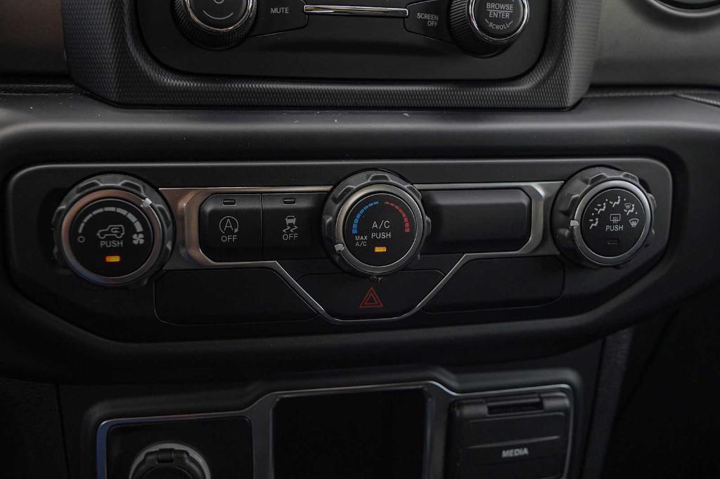 used 2020 Jeep Wrangler Unlimited car, priced at $27,698