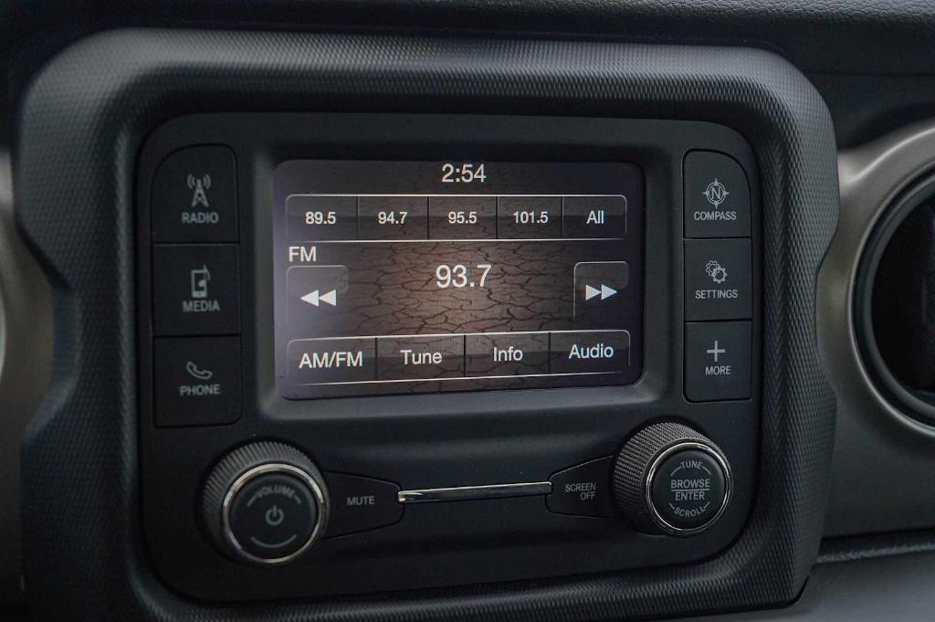 used 2020 Jeep Wrangler Unlimited car, priced at $27,698