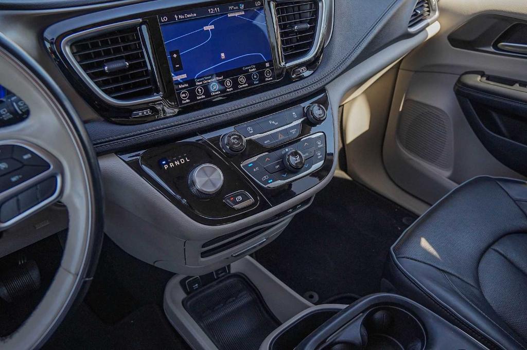 used 2018 Chrysler Pacifica car, priced at $10,178