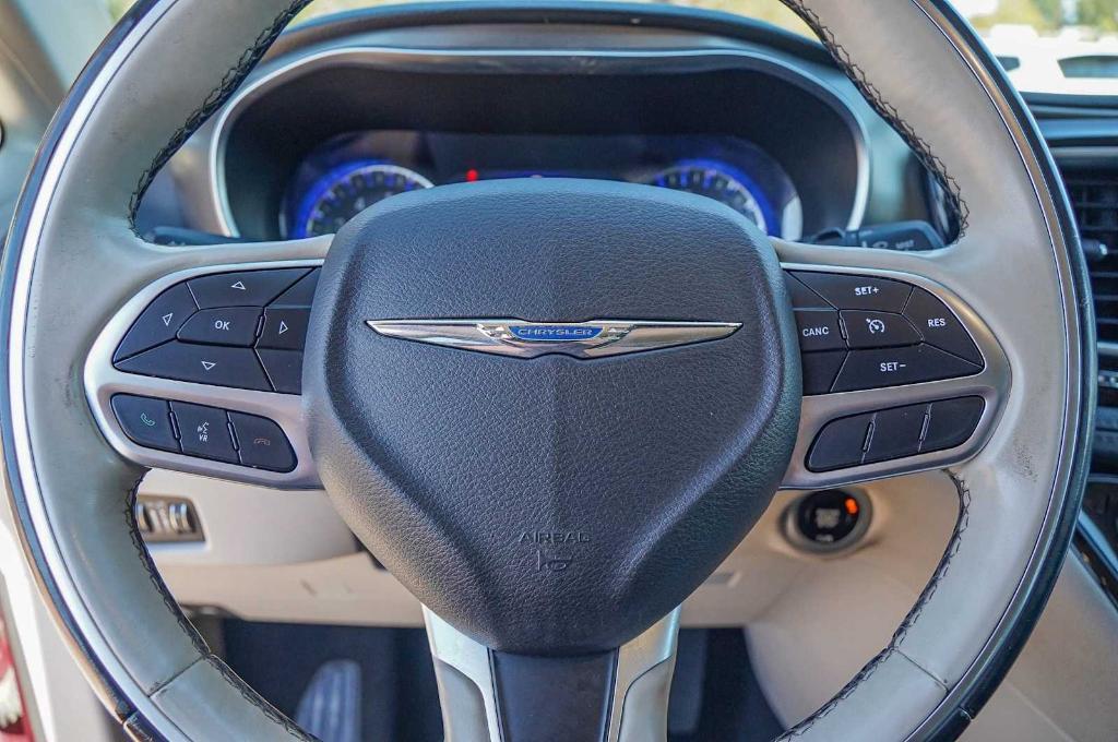 used 2018 Chrysler Pacifica car, priced at $10,178
