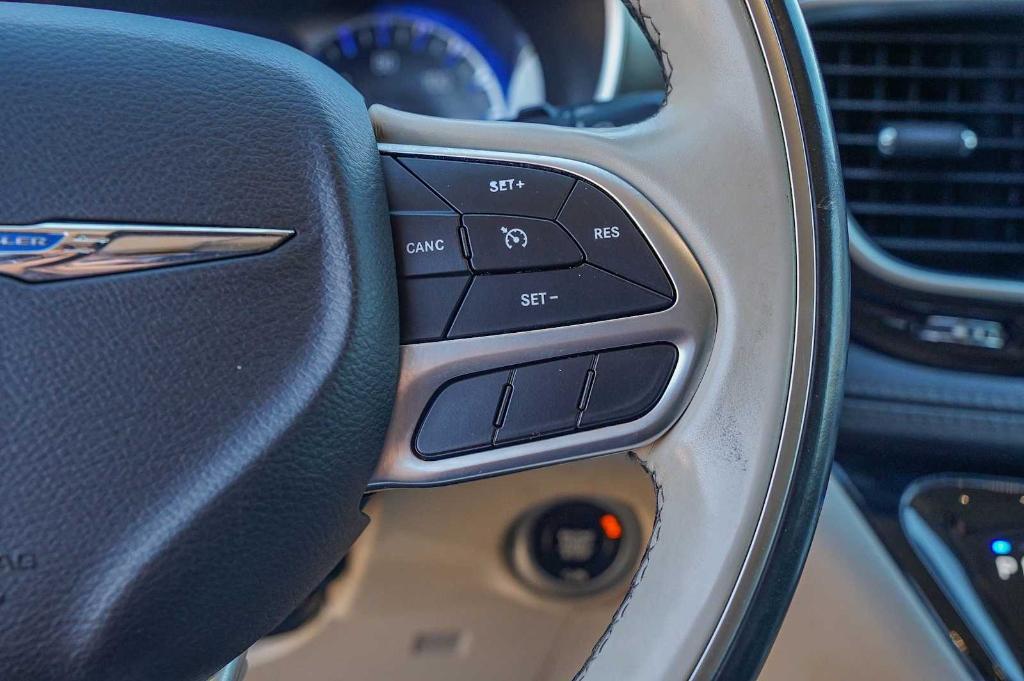 used 2018 Chrysler Pacifica car, priced at $10,178