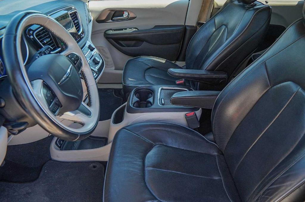 used 2018 Chrysler Pacifica car, priced at $10,178