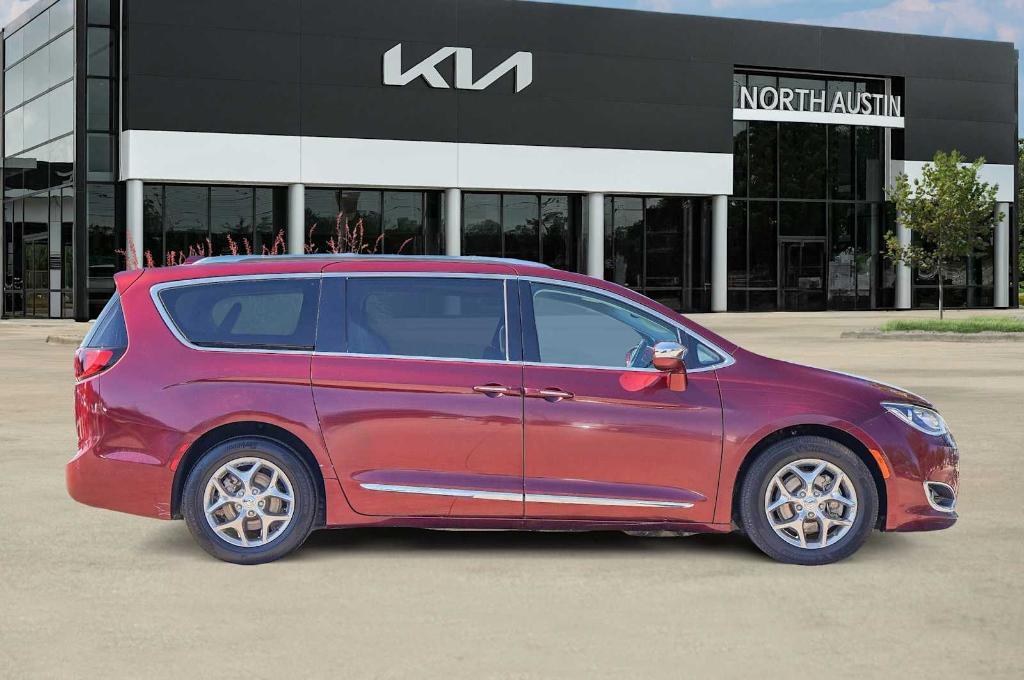 used 2018 Chrysler Pacifica car, priced at $10,178