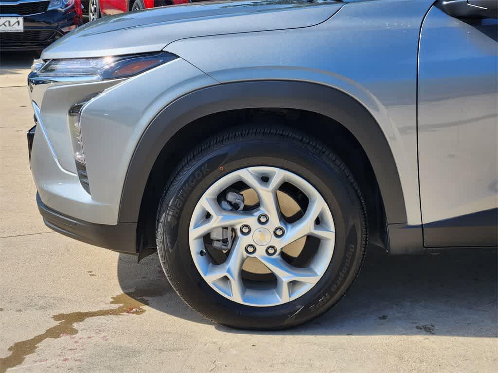 used 2025 Chevrolet Trax car, priced at $21,798