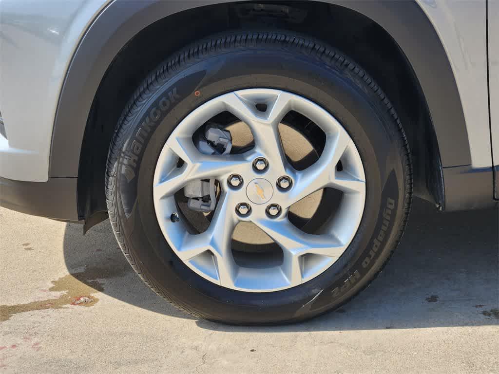 used 2025 Chevrolet Trax car, priced at $21,798