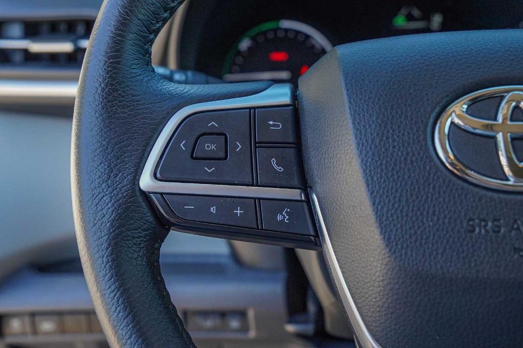 used 2021 Toyota Sienna car, priced at $38,004