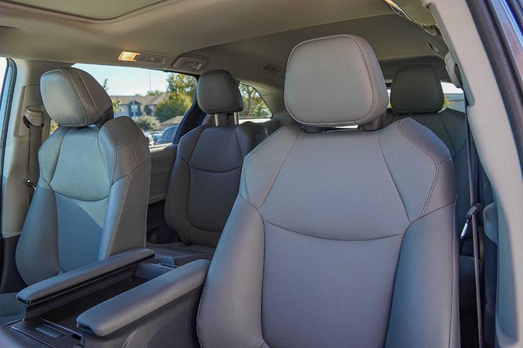 used 2021 Toyota Sienna car, priced at $38,004