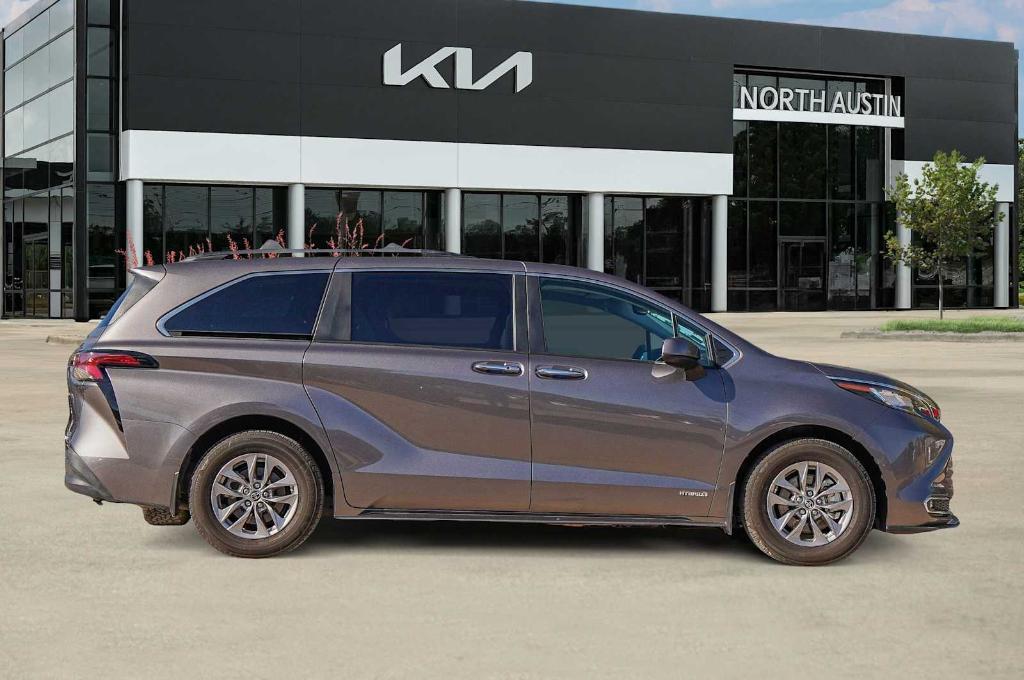 used 2021 Toyota Sienna car, priced at $38,004