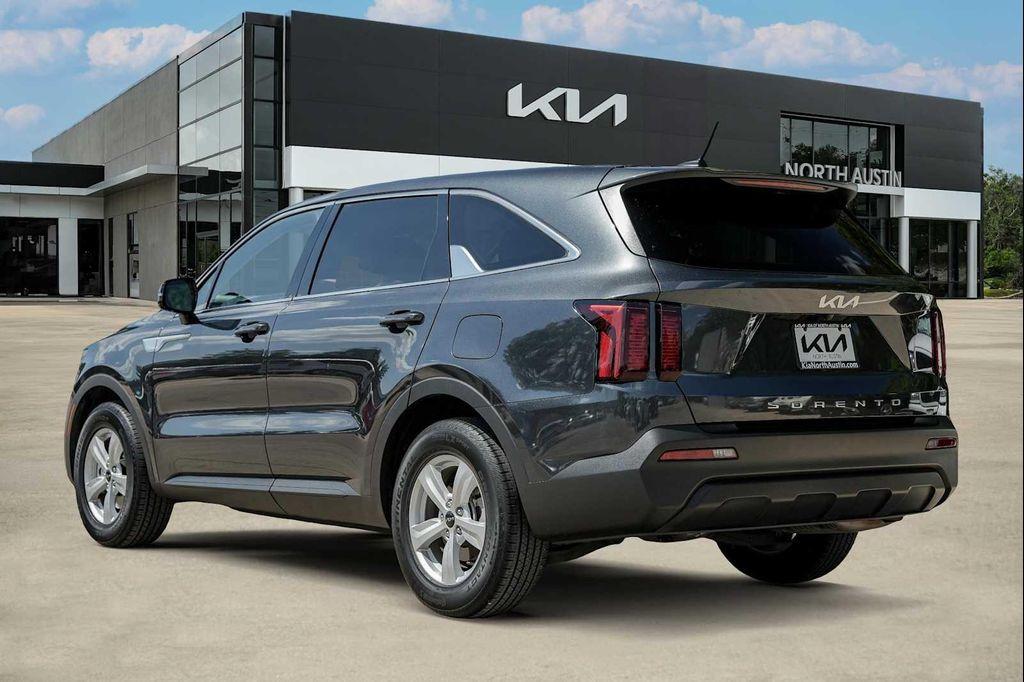 used 2022 Kia Sorento car, priced at $21,698