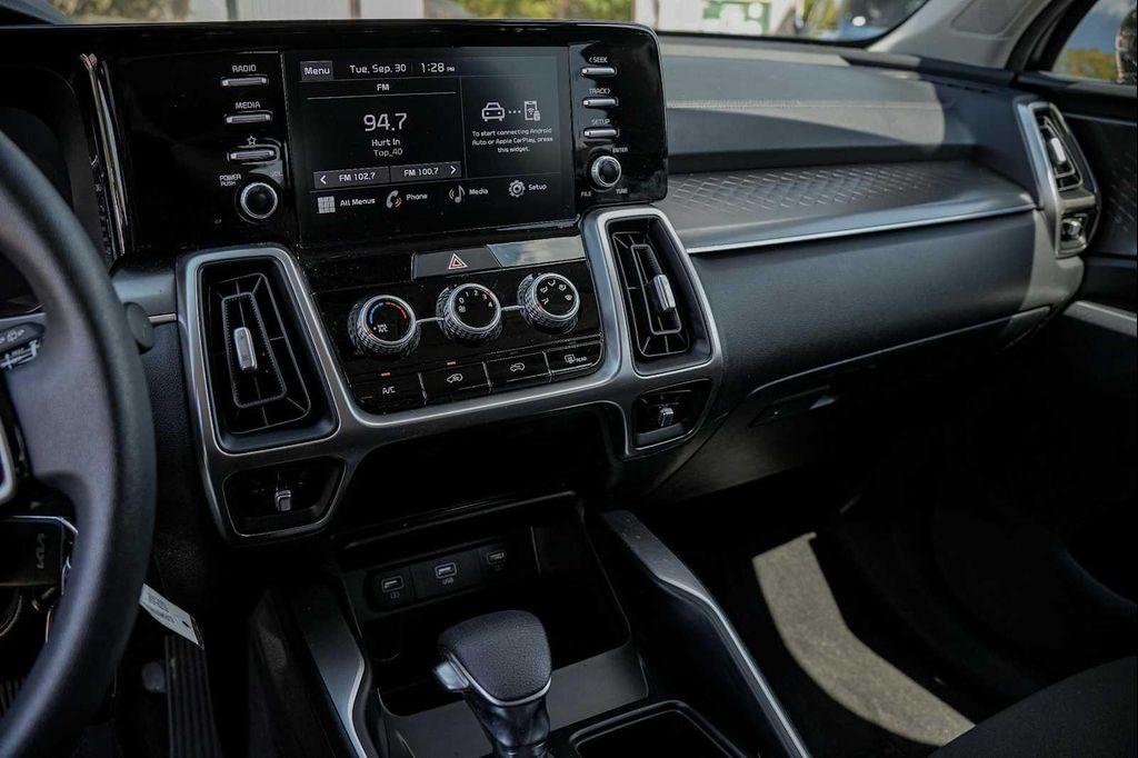 used 2022 Kia Sorento car, priced at $21,698