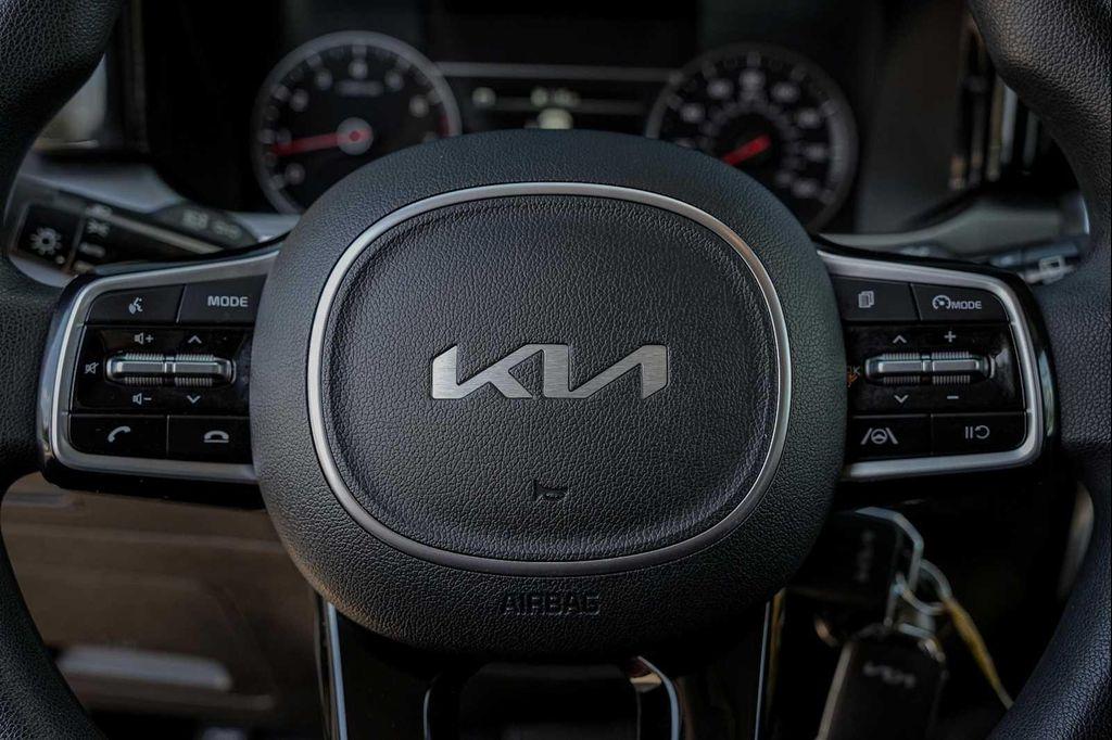 used 2022 Kia Sorento car, priced at $21,698