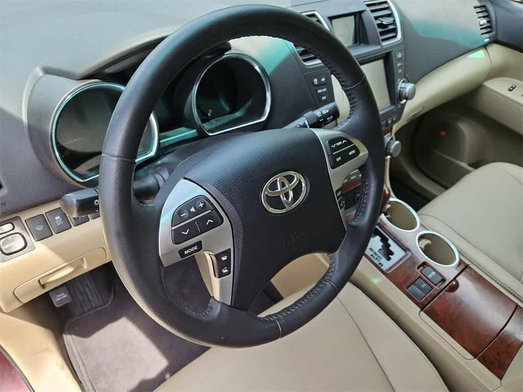 used 2011 Toyota Highlander car, priced at $15,685