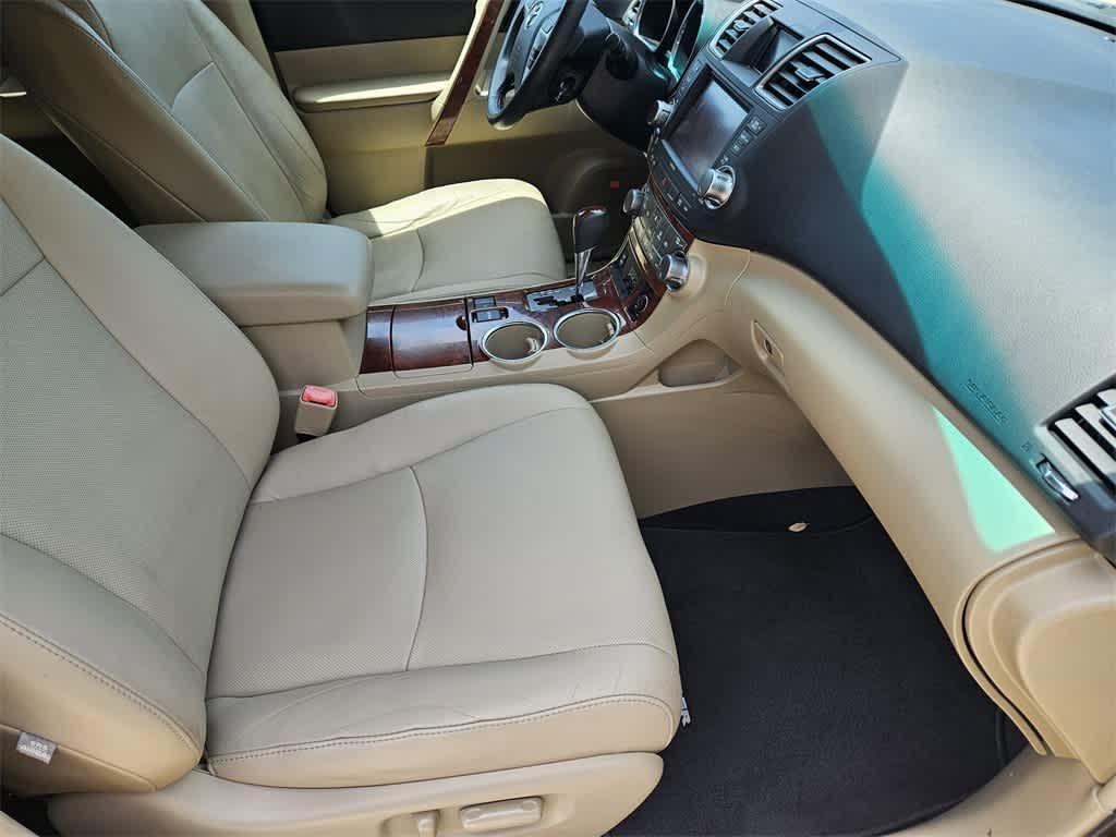 used 2011 Toyota Highlander car, priced at $15,685