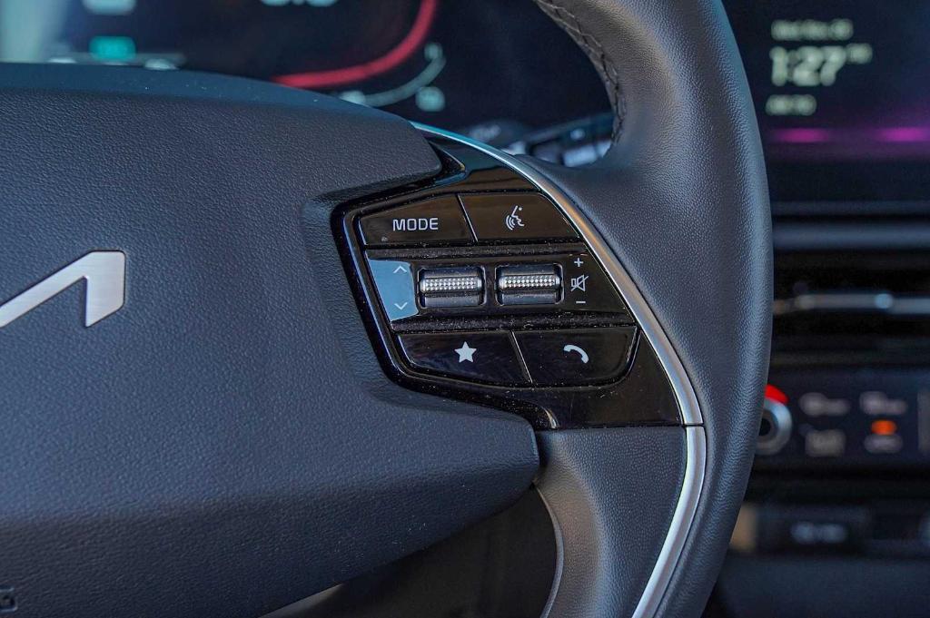 used 2025 Kia Niro Plug-In Hybrid car, priced at $29,995