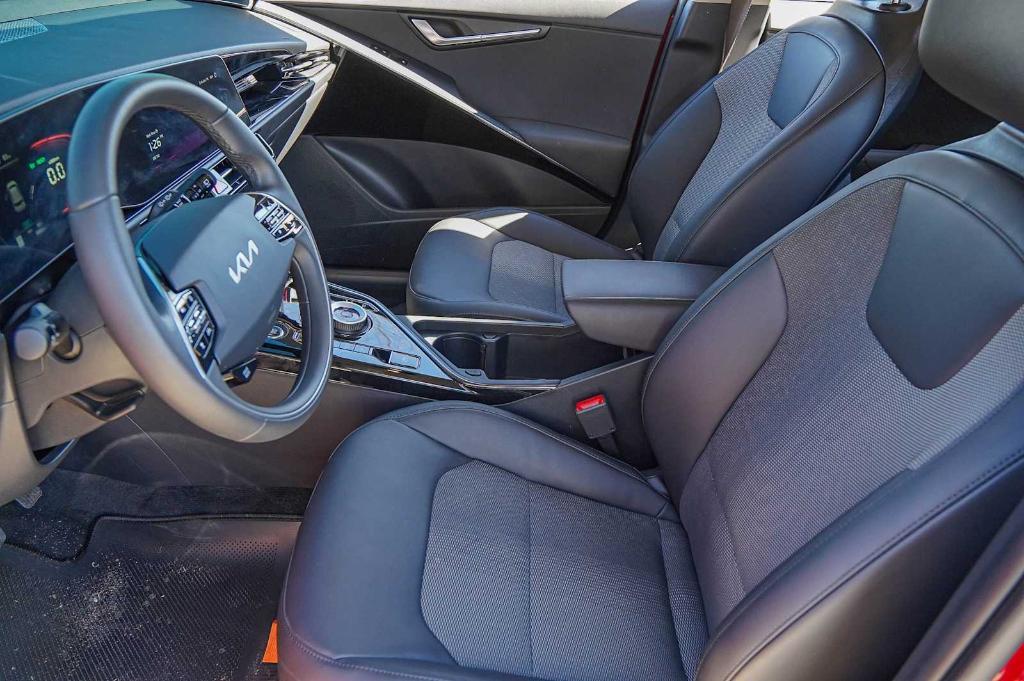 used 2025 Kia Niro Plug-In Hybrid car, priced at $29,995