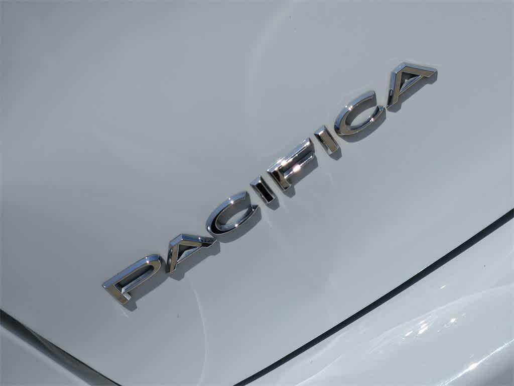 used 2018 Chrysler Pacifica car, priced at $11,598
