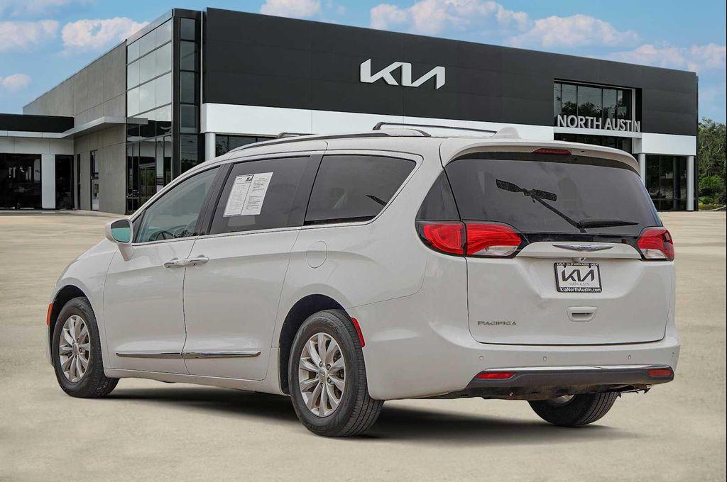 used 2018 Chrysler Pacifica car, priced at $11,598