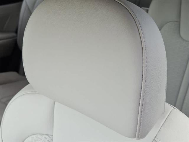 used 2023 Kia Sorento Hybrid car, priced at $33,898