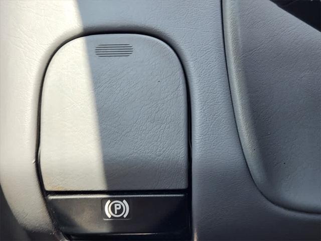 used 2001 Mercedes-Benz M-Class car, priced at $5,000