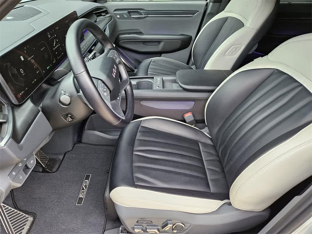 used 2024 Kia EV9 car, priced at $51,652