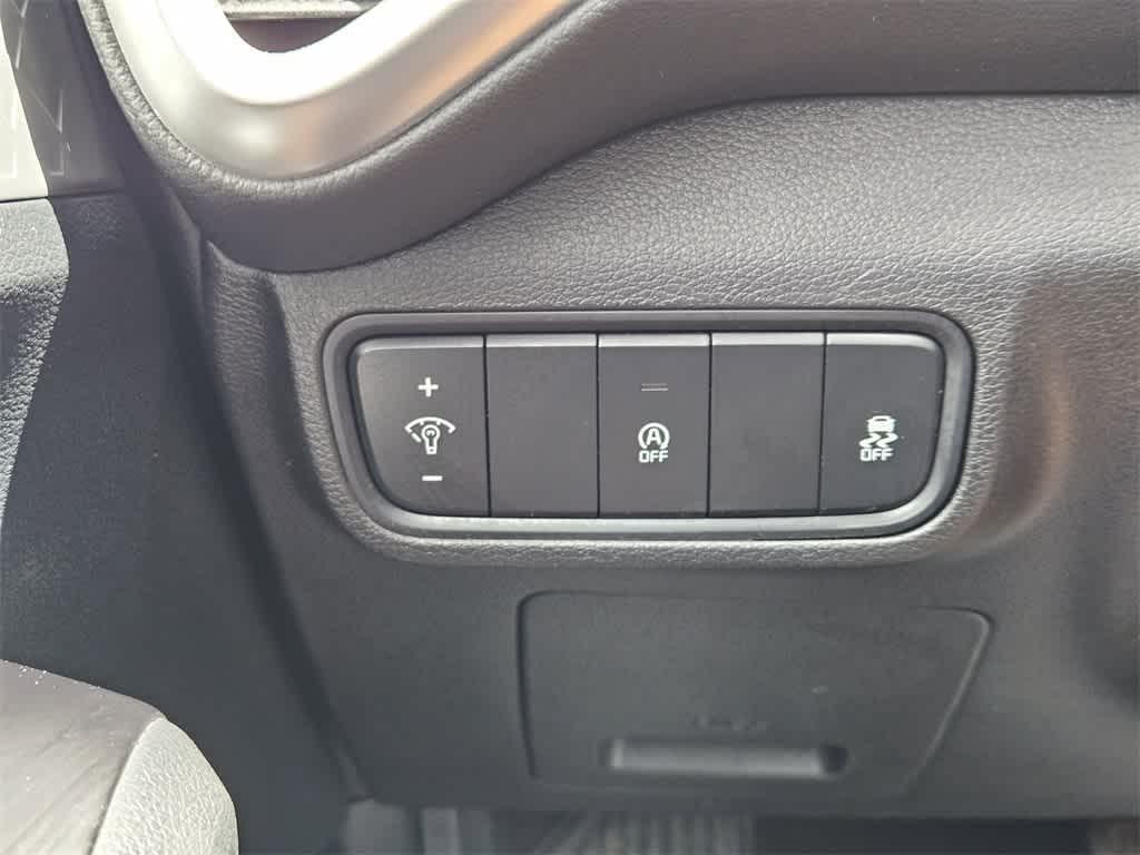 used 2022 Kia Soul car, priced at $17,298