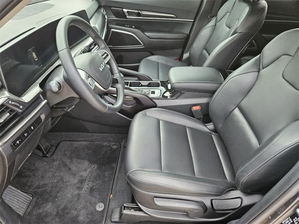 used 2024 Kia Telluride car, priced at $39,998