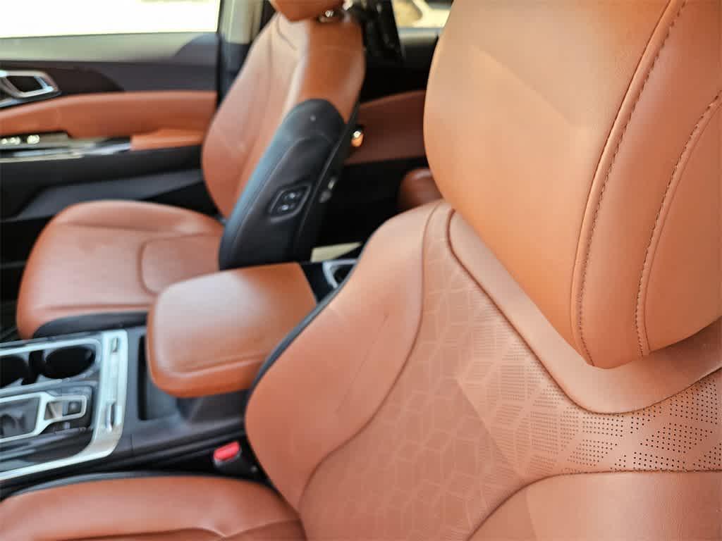 used 2022 Kia Carnival car, priced at $27,198