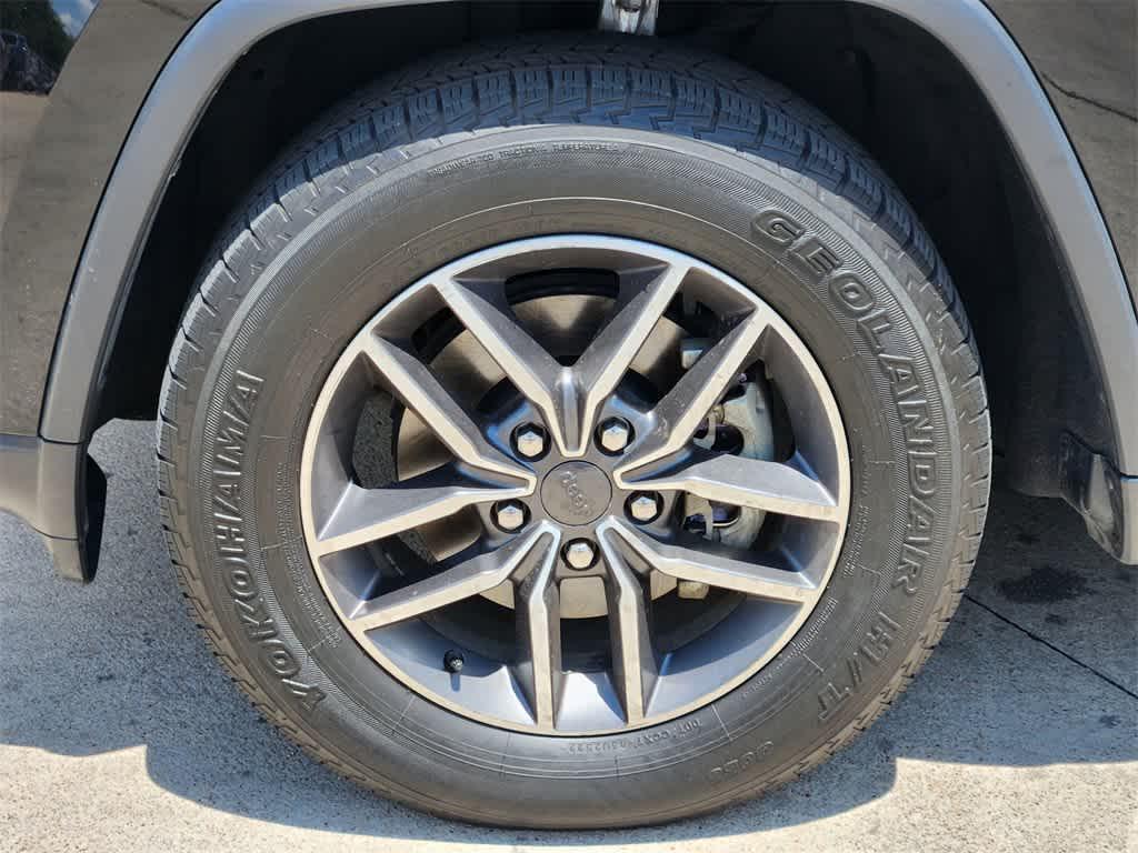 used 2020 Jeep Grand Cherokee car, priced at $16,248